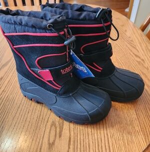 Totes Big Boys Size 5 Red Black Winter Boots